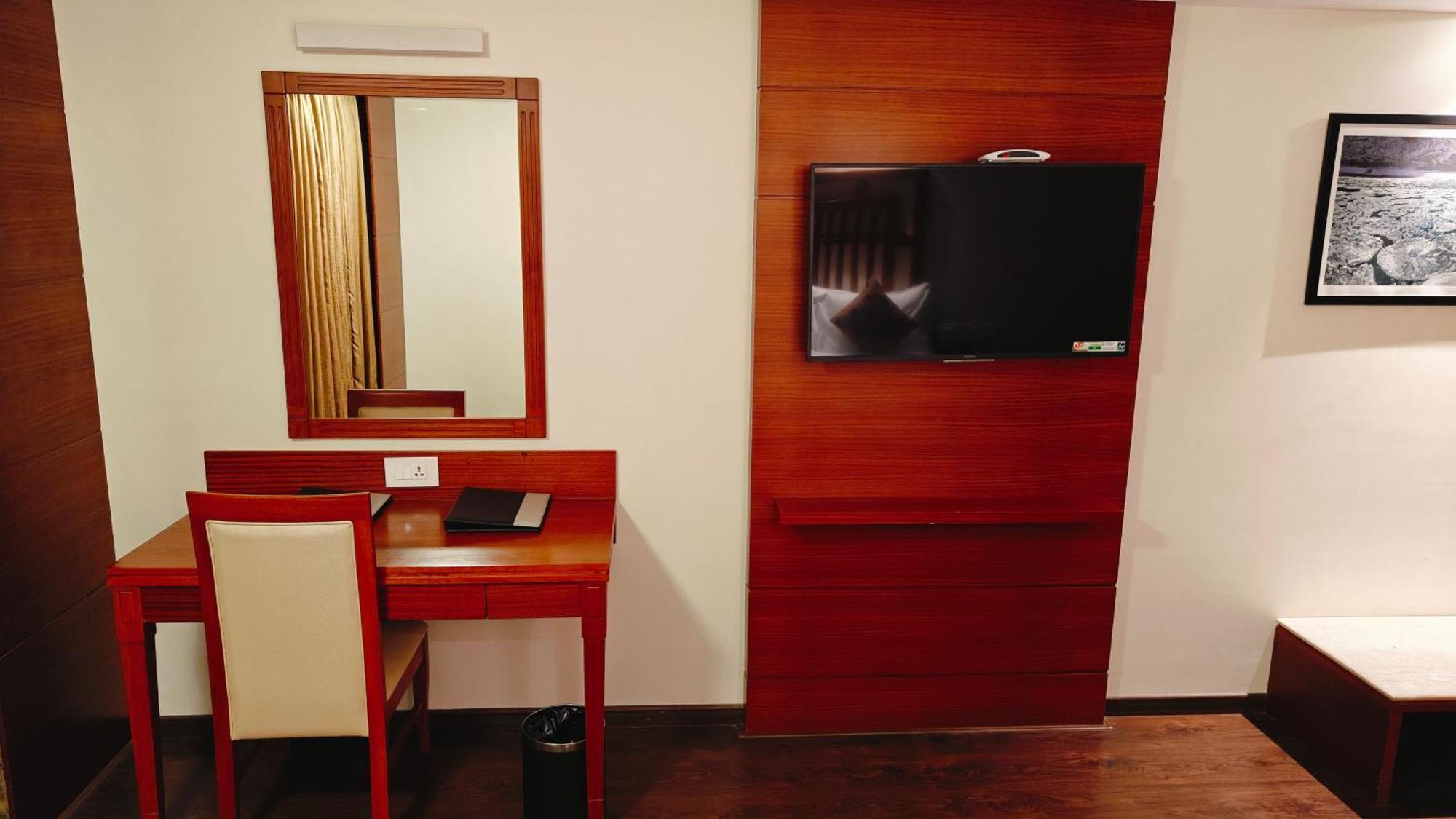 Mm Legacy - A Bergamont Hotel, Kanchipuram Eksteriør bilde