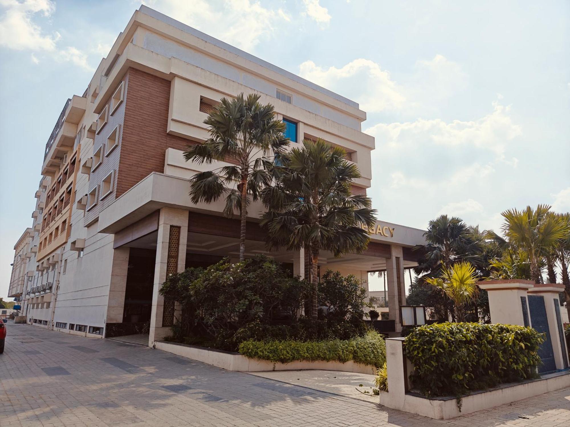 Mm Legacy - A Bergamont Hotel, Kanchipuram Eksteriør bilde
