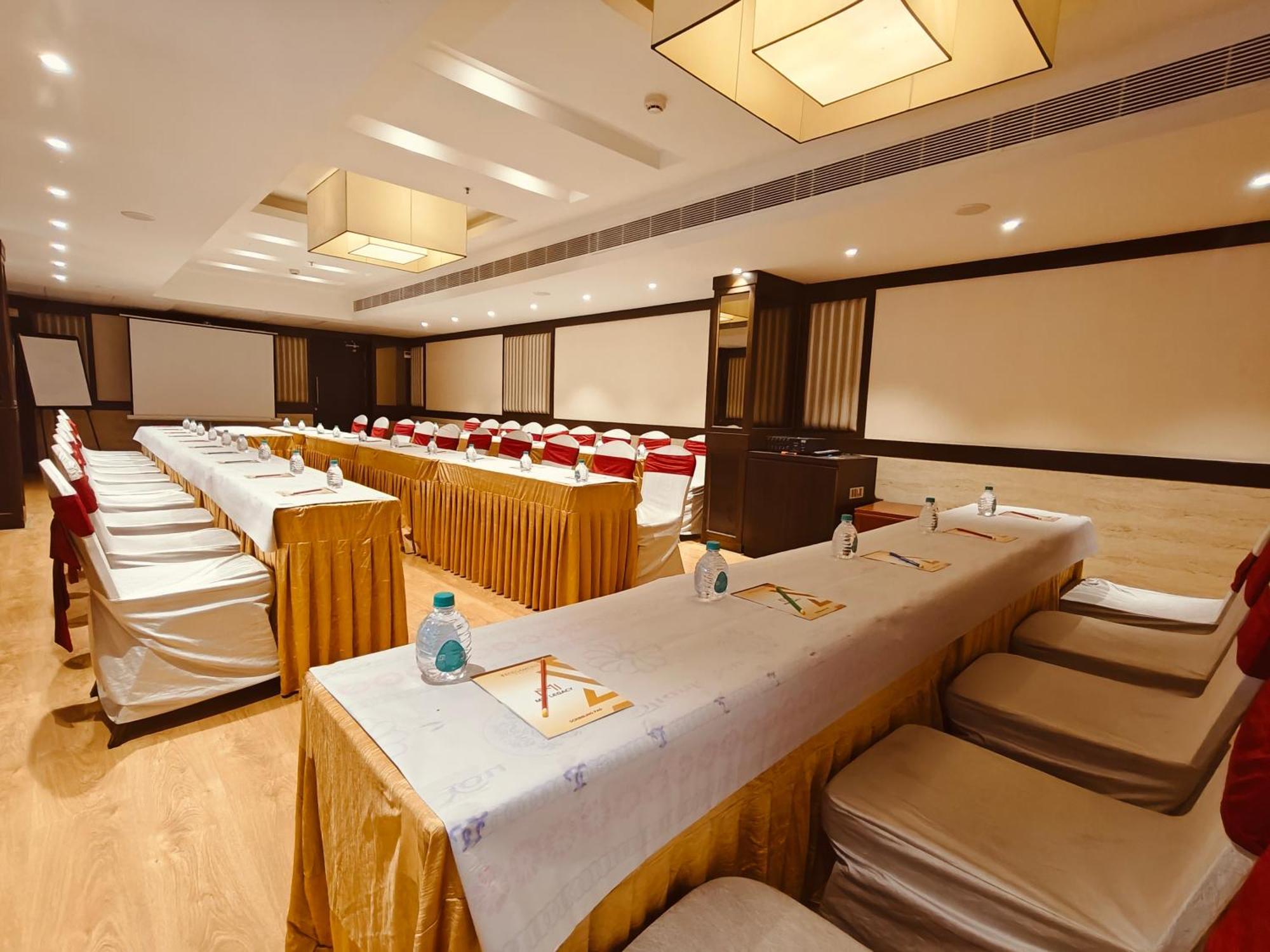 Mm Legacy - A Bergamont Hotel, Kanchipuram Eksteriør bilde